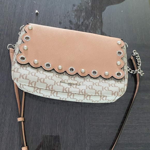 Karl Lagerfeld Elsa Scalloped Leather Bag - Picture 14 of 15